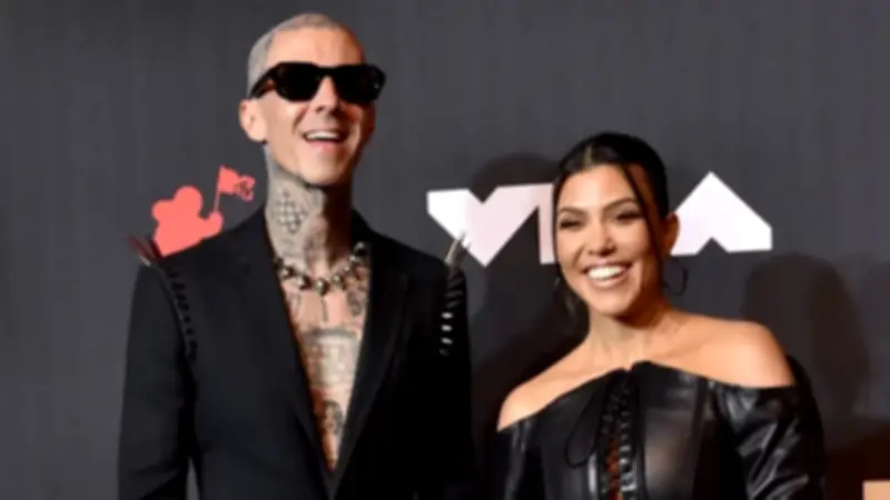 Kourtney Kardashian and Travis Barker Make Rare Red Carpet Appearance