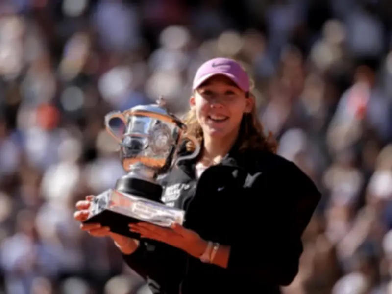 Mirra Andreeva, 19, Wins French Open; Youngest Champion Since Seles