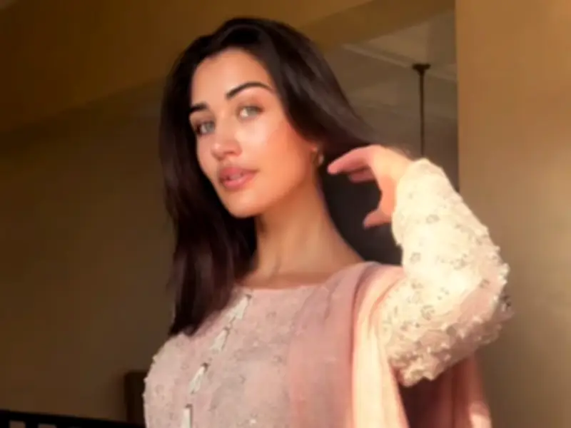Miss Universe Pakistan Finalist Aneesa Sheikh Condemns Cyberbullying After Brother's Death