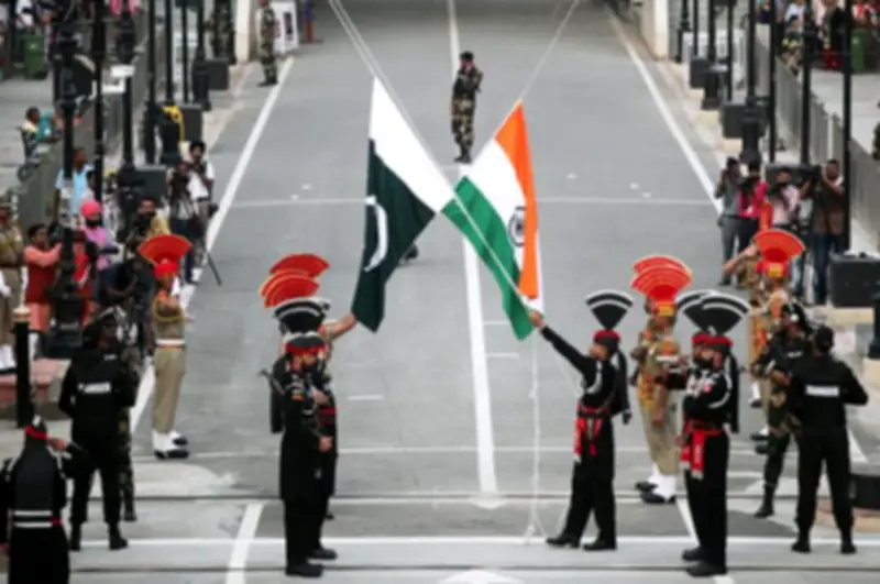Pakistan, India Exchange Prisoner Lists; Pakistan Urges Release of 97 Prisoners