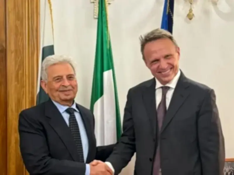 Pakistan, Italy Sign Rs6.3 Billion Loan for Agricultural Skills Development