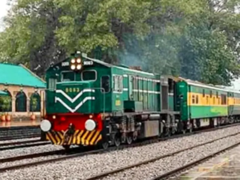 Pakistan Railways Outsources Only 5 of 15 Trains Amid Low Private Sector Interest