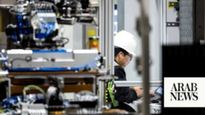 Pakistani, Chinese Firms Sign Agreement to Manufacture Lithium-Ion Batteries Locally