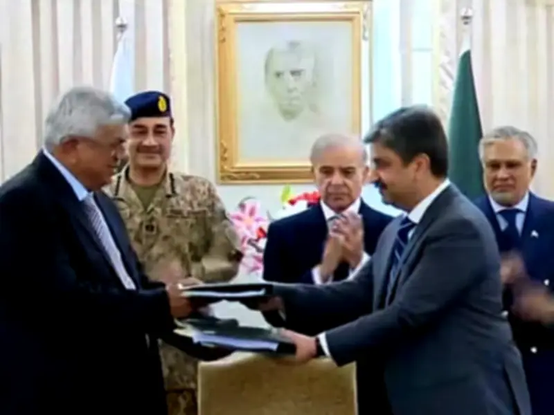 PIA Transitions to New Private Management Under Arif Habib Consortium