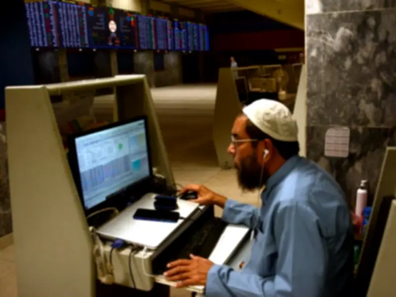 PSX plunges 3,362 points on inflation, geopolitical concerns
