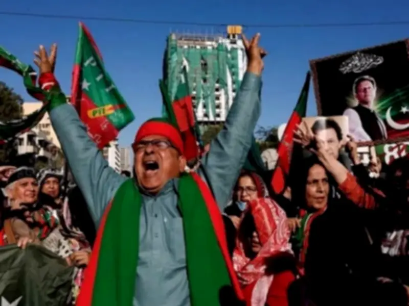 PTI Punjab Chapter Struggles with Protest Mobilization, Faces Criticism