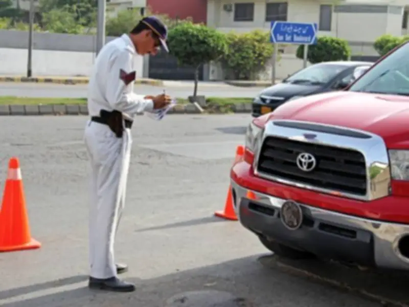 Rawalpindi Traffic Police Cracks Down on Illegal Friday Car Market