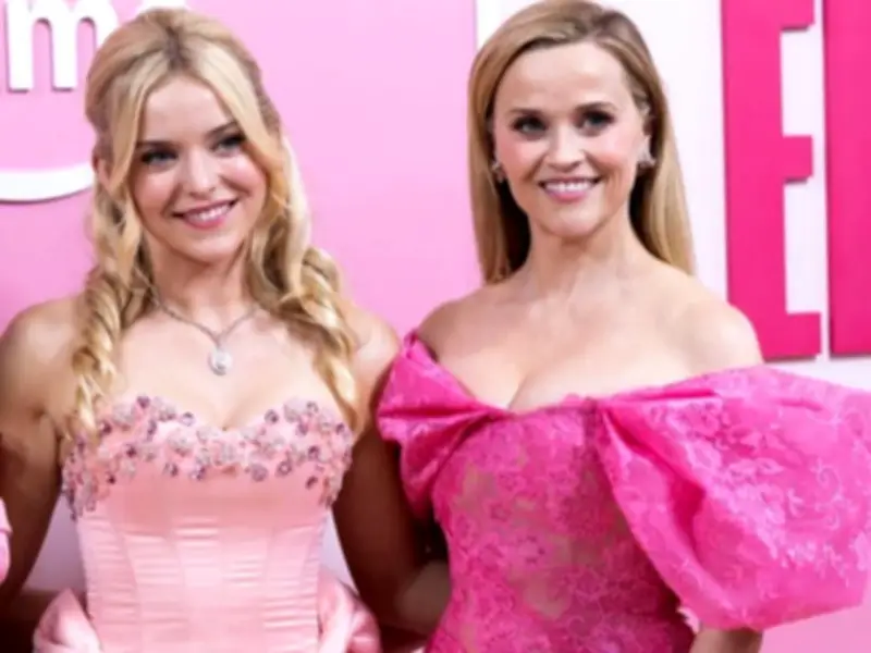 Reese Witherspoon Supports Lexi Minetree at Elle Premiere