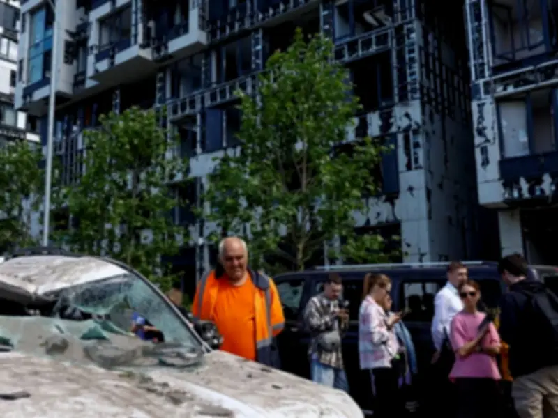 Russia Strikes Ukrainian Cities: 18 Killed in Heavy Attack