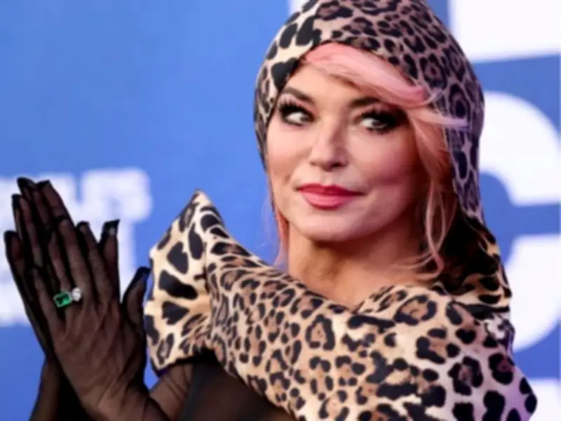 Shania Twain on Menopause: How It Changed Her Body Image