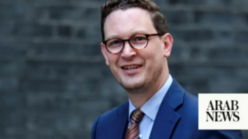Starmer Ally Darren Jones Rules Out PM Bid, Backs Andy Burnham