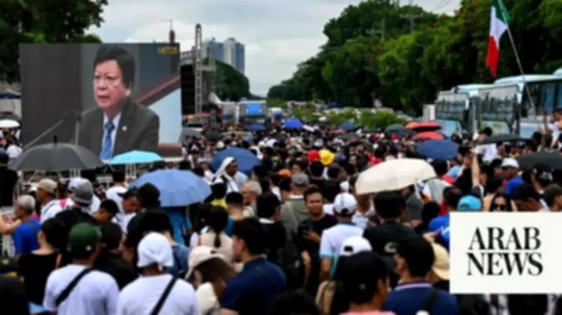 Thousands of Philippine sect protest senator's graft case