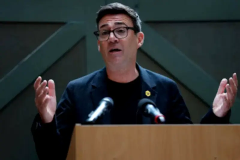 UK PM Hopeful Andy Burnham Delays Cabinet Picks Until Leadership Process Ends