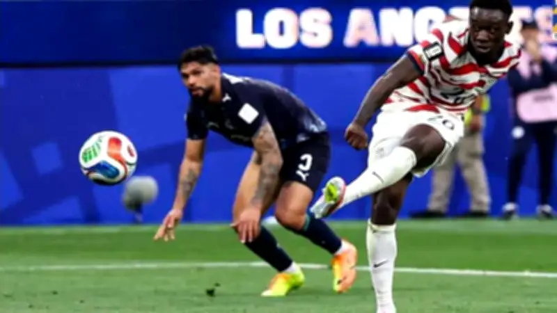 US Dominates Paraguay 4-1 in World Cup Opener with Balogun Brace