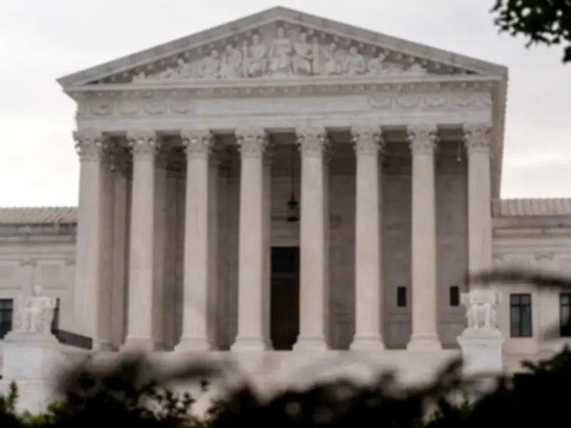 US Supreme Court Blocks Trump from Firing Fed Governor Lisa Cook