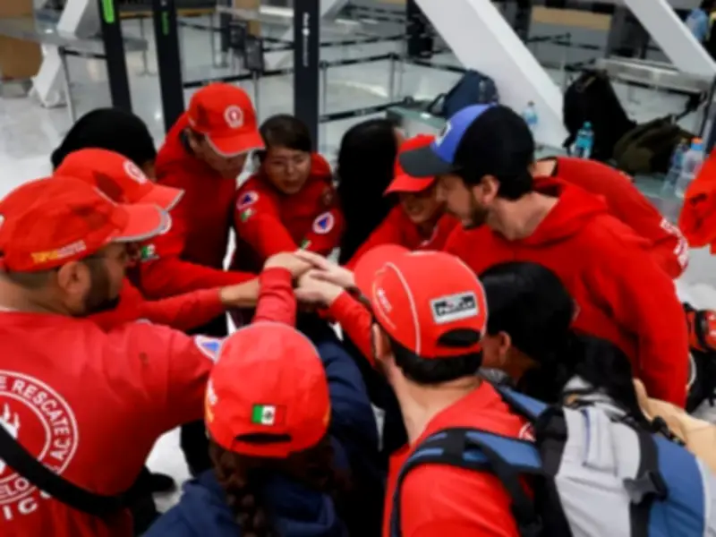 Venezuela Receives 1,600 Foreign Rescuers After Quakes Kill Over 900