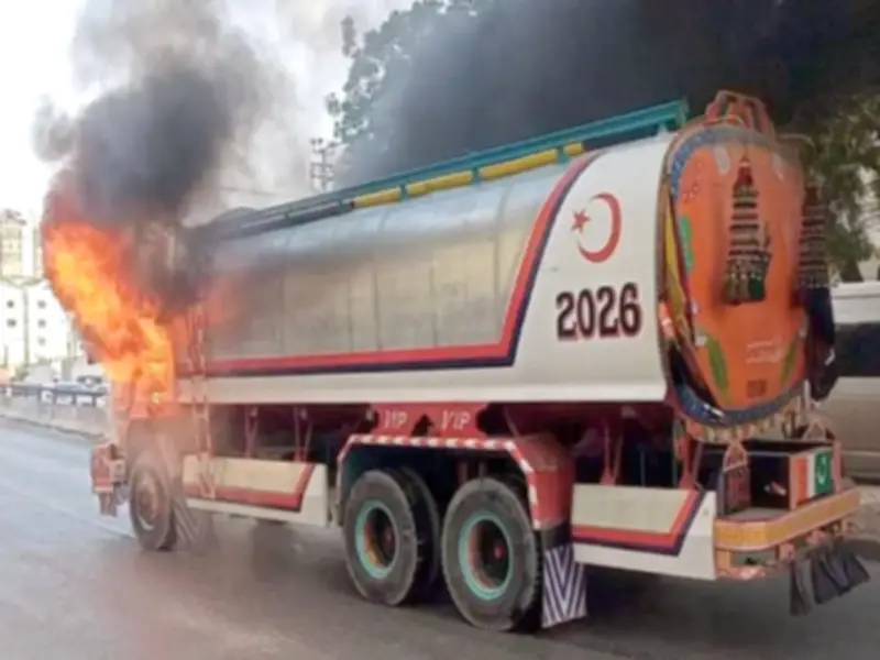 Water Tanker Fire After Fatal Crash Sparks Traffic Chaos in Karachi