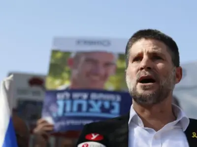 Israeli Minister Demands 10 Buildings Destroyed for Each Rocket from Lebanon