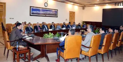 KP Governor Calls Educated Women Bright Future of Pakistan