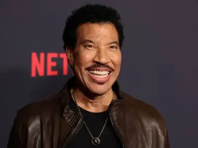 Lionel Richie Ends Tour Opener Early After Dizziness on Stage in Minnesota