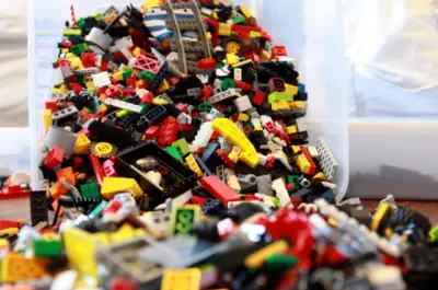Man Sentenced to 10 Years for $300K LEGO Theft Ring in Texas