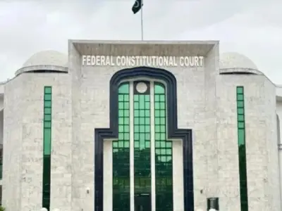 Pakistan court voids caretaker appointments, upholds termination law