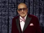 Clive Davis, Legendary Music Executive Who Shaped Pop and R&B, Dies at 94