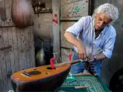 Gaza Oud Craftsman Restores Damaged Instruments Amid War and Scarcity