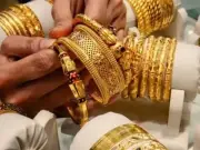 Gold and Silver Prices in Pakistan Decline Following Global Drop