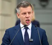 Hungary's PM Magyar Threatens to Dismiss President Sulyok