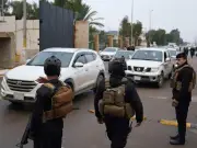 Iraqi forces raid Green Zone to arrest officials over corruption