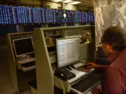 PSX Closes Lower as Cautious Investors Book Profits Amid Lack of Catalysts