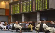 PSX gains nearly 900 points amid Iran-US interim peace deal