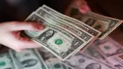 US Dollar Holds Firm on Hawkish Fed Bets, Yen Near 40-Year Low