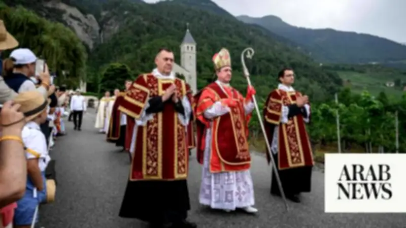Breakaway Catholic Society Defies Vatican, Ordains Four Bishops