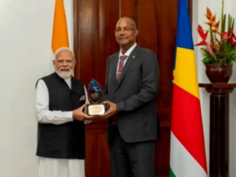 Congress Questions Authenticity of Modi's Seychelles Award Amid Spelling Errors