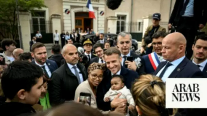 France Introduces Extra Parental Leave to Reverse Falling Birth Rates