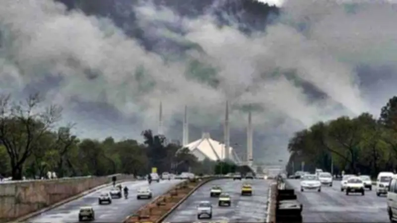 Heavy Rain and Strong Winds Bring Relief to Khanpur Hazara and Adjoining Areas