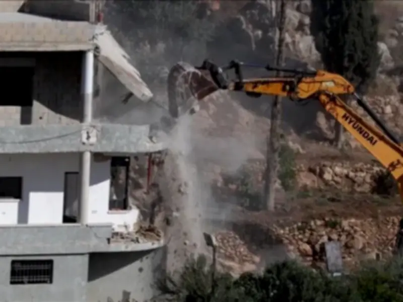 Israeli forces demolish homes in southern Lebanon despite ceasefire agreement