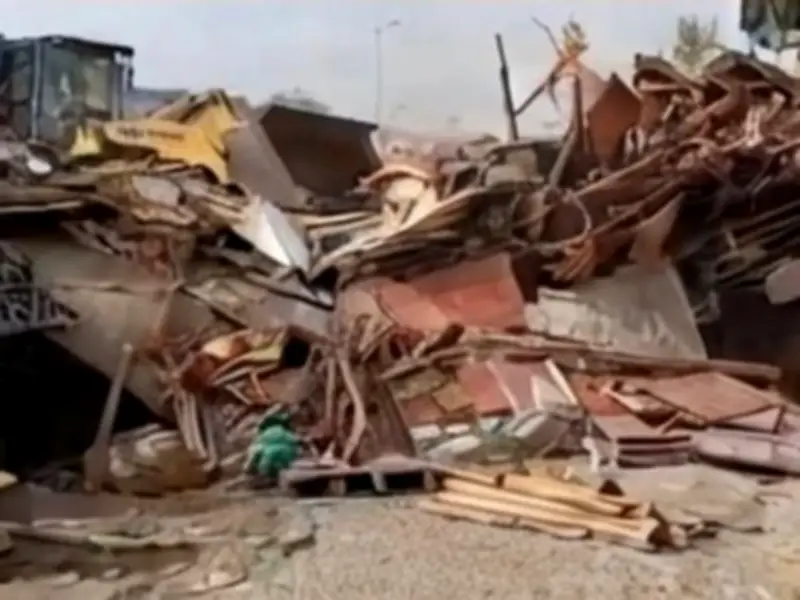 Karachi Intensifies Anti-Encroachment Drive, Demolishes Illegal Markets