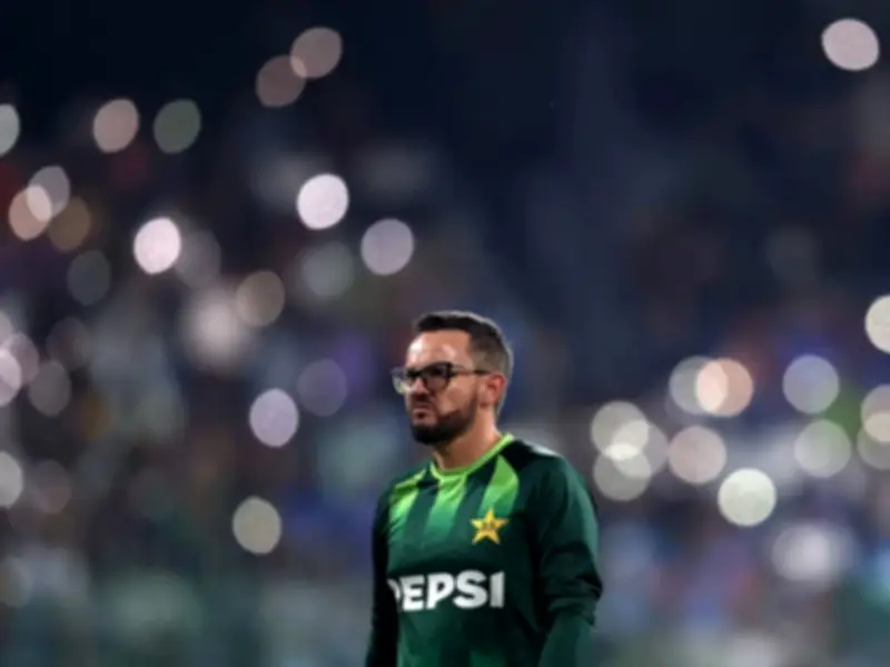 Mike Hesson Backs Central Contracts, Praises Young Talent in Pakistan Cricket