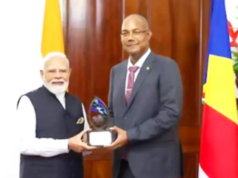 Modi's Foreign Honours Under Scrutiny After Guardian Report Questions Credibility