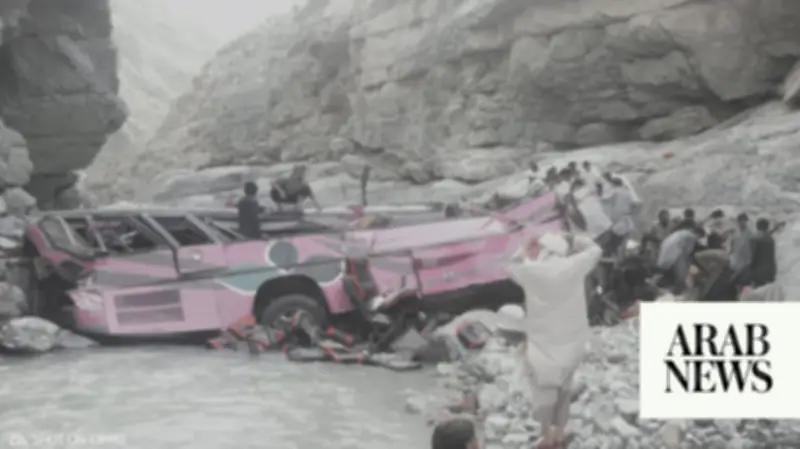 Overcrowded Bus Plunges into Ravine in Southwest Pakistan, Killing 40