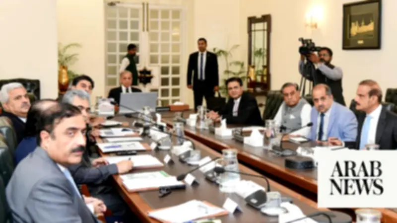 Pakistan PM orders ban on substandard syringes to curb hepatitis, HIV