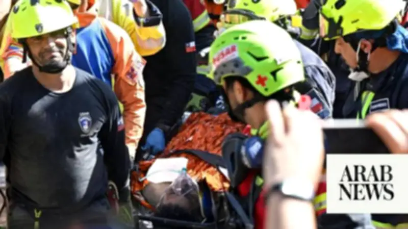 Rescuers Pull Man Alive from Venezuela Quake Rubble After 8 Days