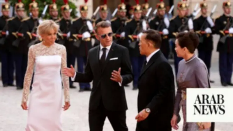 Thailand denies AI-generated image of Macron kneeling before king