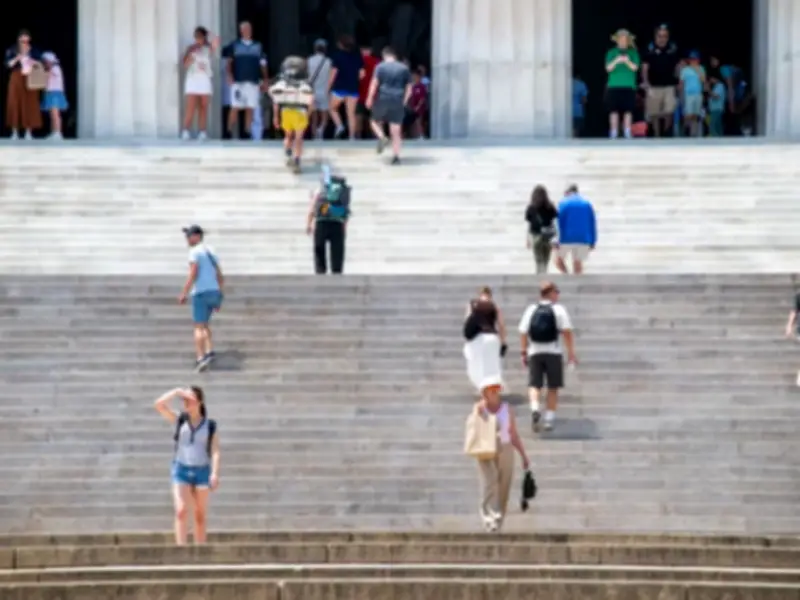 US Heat Wave Disrupts July 4 Celebrations, Cancels Parades and Fireworks
