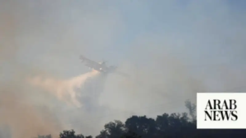 Wildfire in Southwest France Forces Evacuation of 10,000