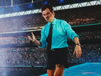 Harry Styles Pays Emotional Tribute to One Direction Bandmates After Record Wembley Run