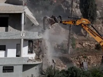 Israeli forces demolish homes in southern Lebanon despite ceasefire agreement